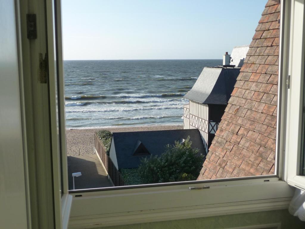 Hotel De La Mer - Deauville Blonville - Boutique Hotel De Charme Vue Mer Ou Campagne - Acces Direct Plage Exterior foto